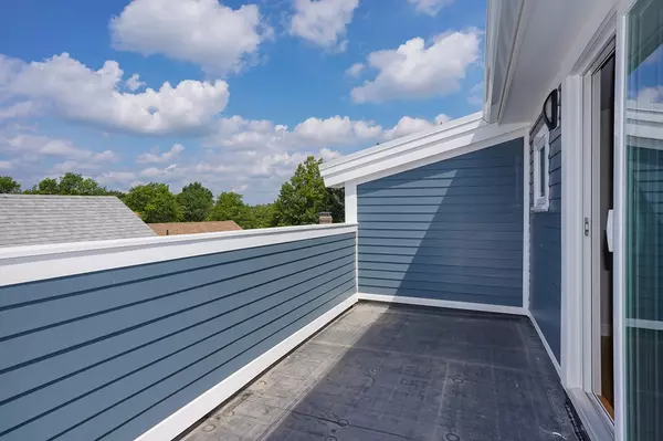 Arlington, MA 02474,75 Decatur Street #2