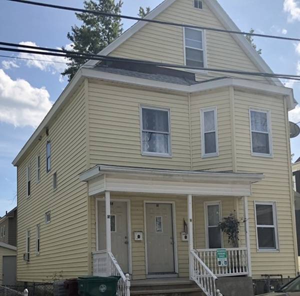 13-15 Bowden St, Lowell, MA 01852