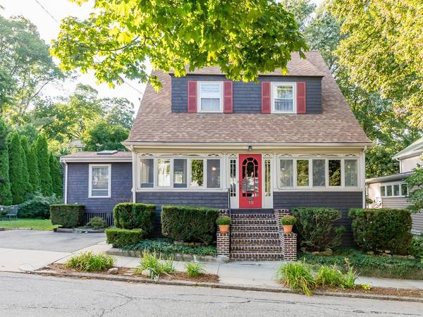 15 Fountain Rd, Arlington, MA 02476