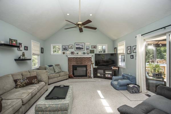 Middleboro, MA 02346,114 Saddleworth Way