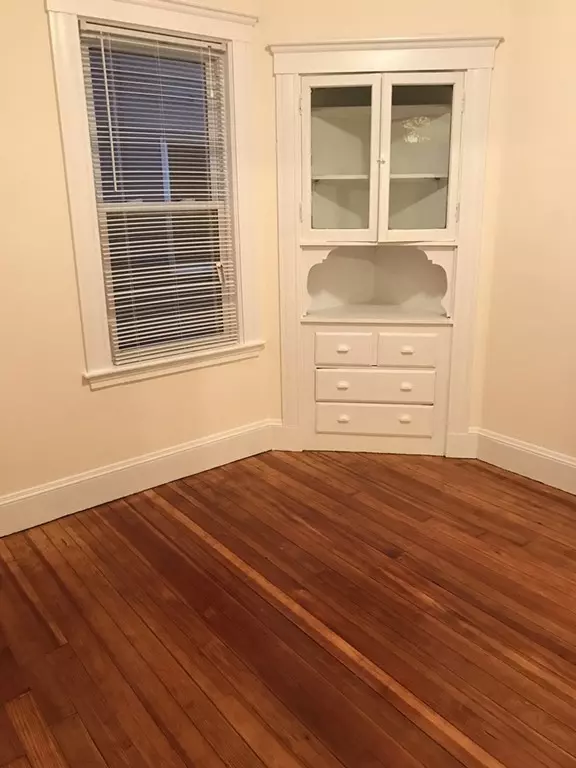 Somerville, MA 02143,70 Line St