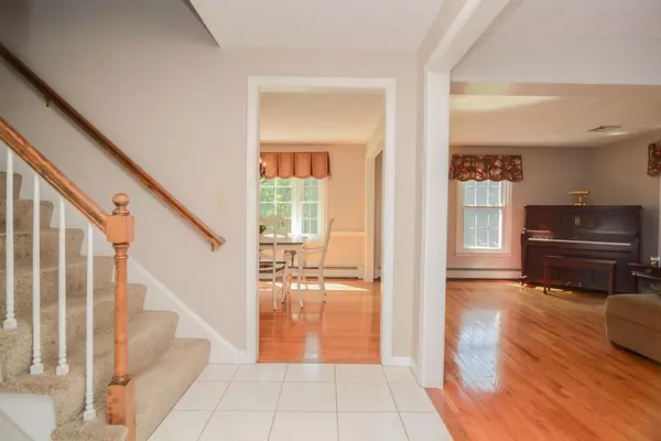 Chelmsford, MA 01824,12 Shedd Lane