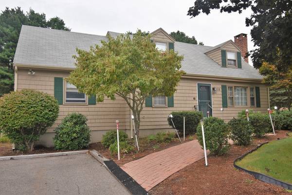 115 Beach Street, Foxboro, MA 02035