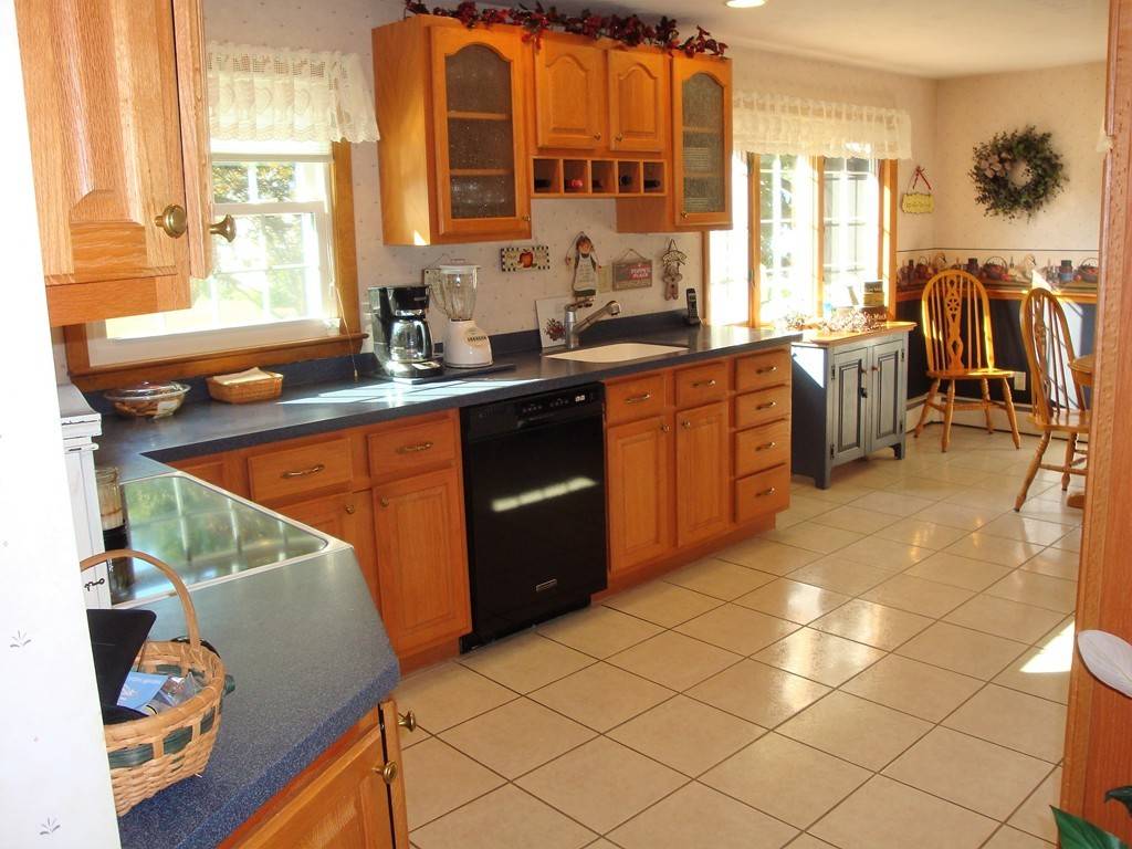 Southbridge, MA 01550,41 Chartier Ln