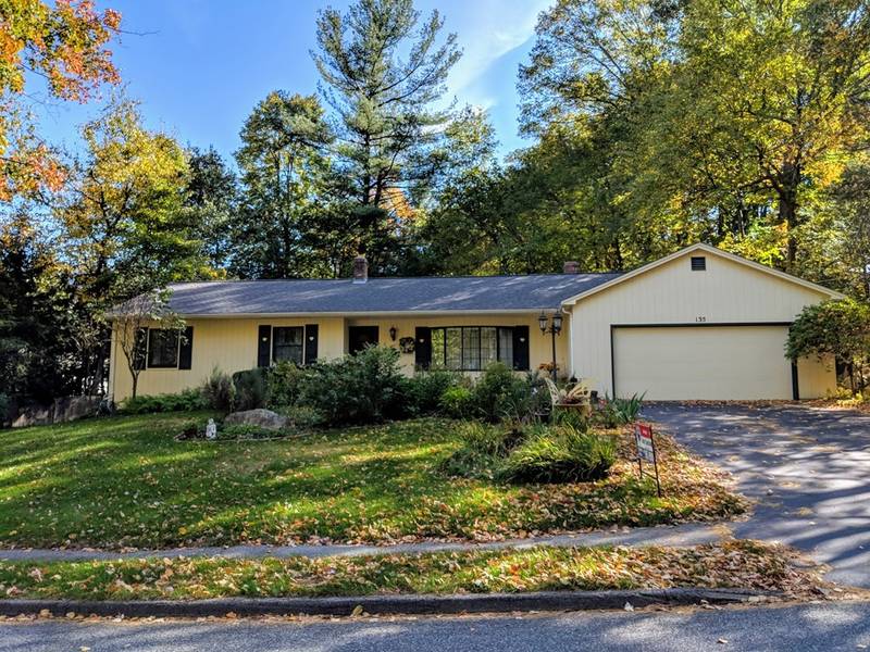 135 Meadow Wood Drive, Holden, MA 01520