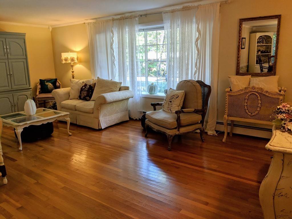 Holden, MA 01520,135 Meadow Wood Drive