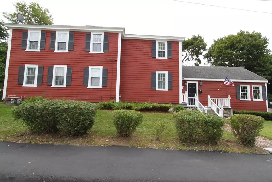 65 Linfield St, Holbrook, MA 02343