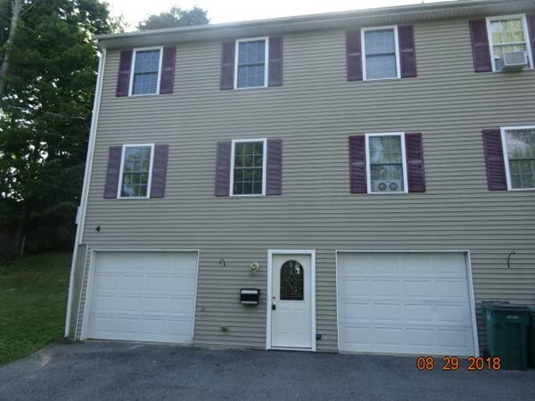 4 Beverly Pl #A, Fitchburg, MA 01420