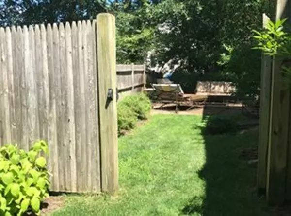 Natick, MA 01760,12 Wellesley Ave #12