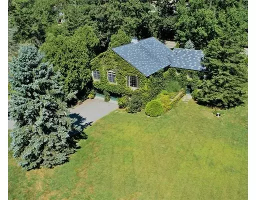 Southborough, MA 01772,96 Main St