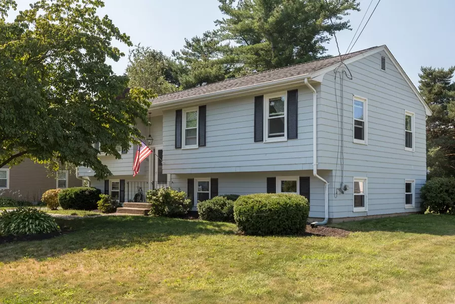 32 Eldridge Dr, North Attleboro, MA 02760