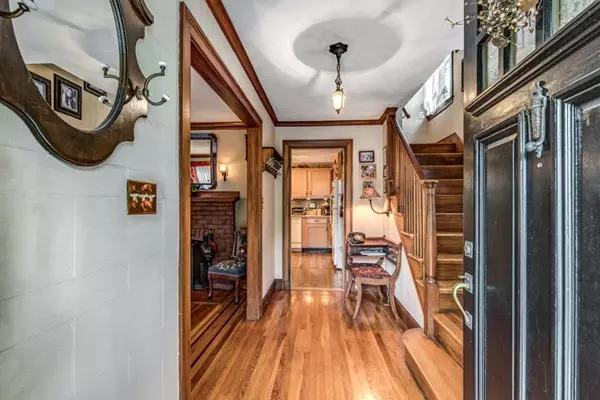 Melrose, MA 02176,290 W Foster St