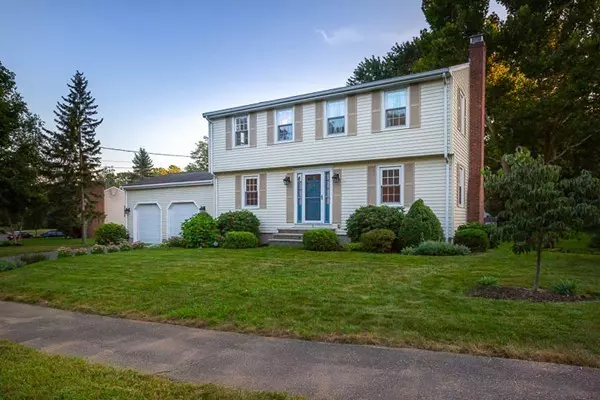 5 Brentwood Cir, Danvers, MA 01923