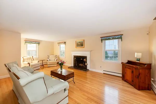 Danvers, MA 01923,5 Brentwood Cir