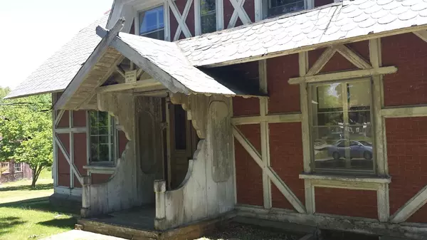 East Bridgewater, MA 02333,112 Hobart St