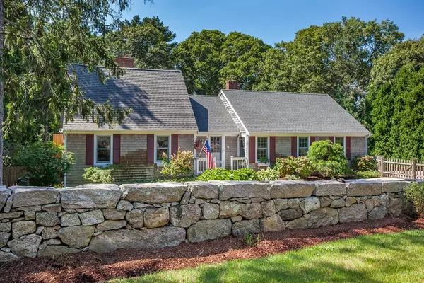 242 W Falmouth Hwy, Falmouth, MA 02540
