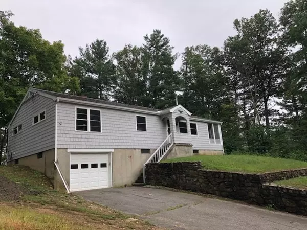 13 Gardner Ave, Sturbridge, MA 01566