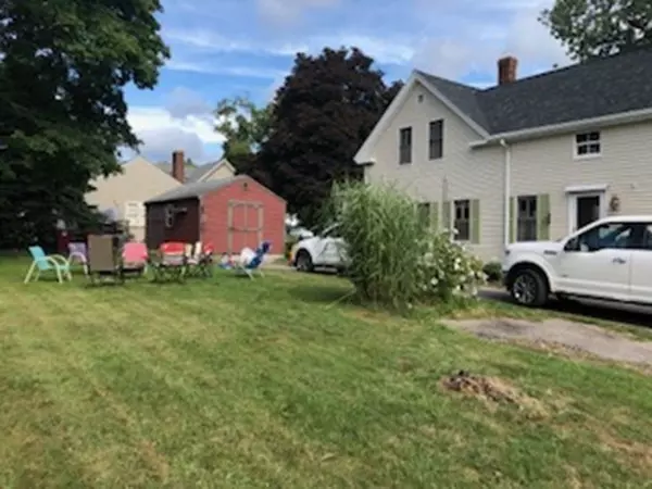 Middleboro, MA 02346,11 East Main Street