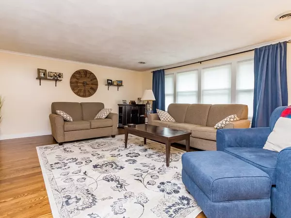 Milford, MA 01757,30 Sunset Dr