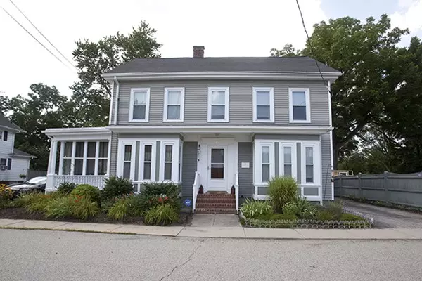 Amesbury, MA 01913,5 -1/2 Albion Street #B