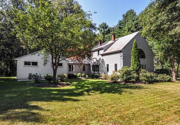 460 Elm St, Duxbury, MA 02332