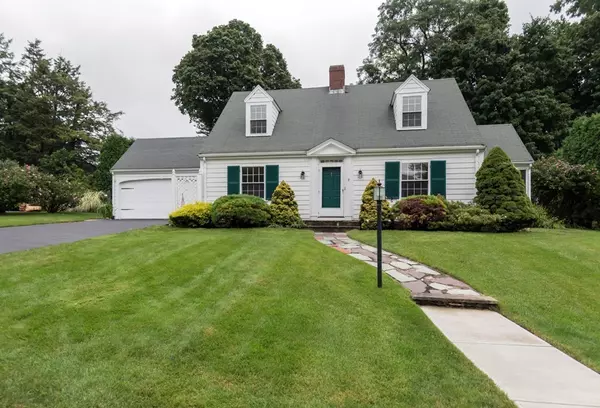 7 Cedar Road, Andover, MA 01810