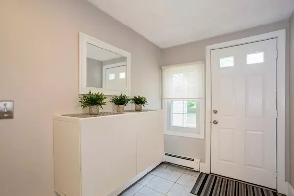 Reading, MA 01867,55 Springvale