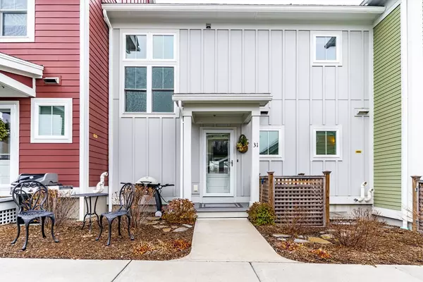 Northampton, MA 01060,31 Moser St #31