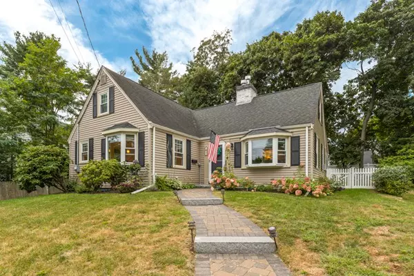 43 Douglas Road, Lynnfield, MA 01940