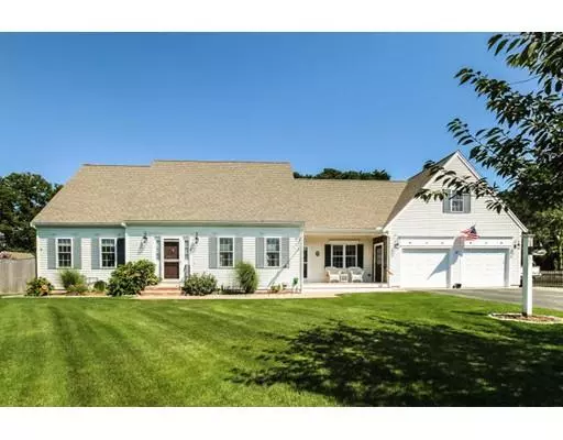 15 Doves Wing Rd, Yarmouth, MA 02664