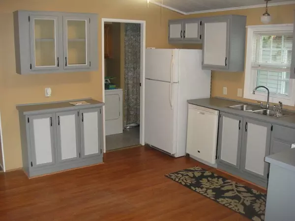 Marlborough, MA 01752,8 Mustang Ave