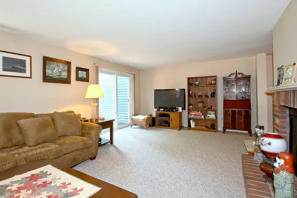 Natick, MA 01760,62 Fairway Circle #62