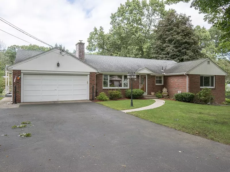 56 E. Gooseberry Road, West Springfield, MA 01089