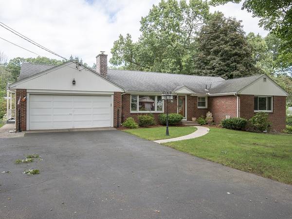 56 E. Gooseberry Road, West Springfield, MA 01089