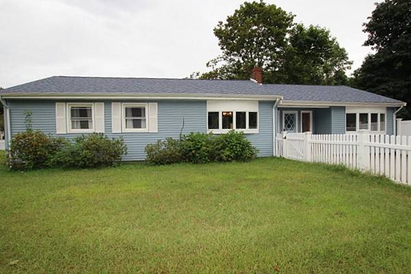 39 Woodland Road, Wrentham, MA 02093