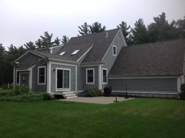 Mattapoisett, MA 02739,5 Fieldstone Drive