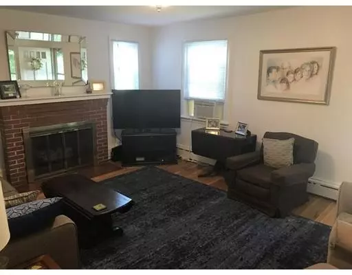 Somerset, MA 02726,55 Hemlock St