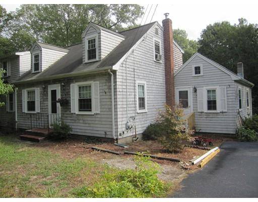 52 Pierce Ave, Hanson, MA 02341