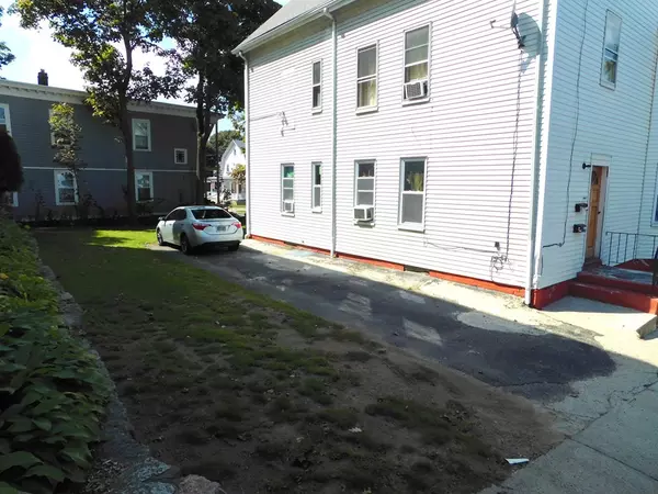 Lynn, MA 01902,26 Oneida St