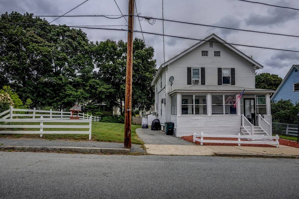 9 Winthrop Ave, Methuen, MA 01844