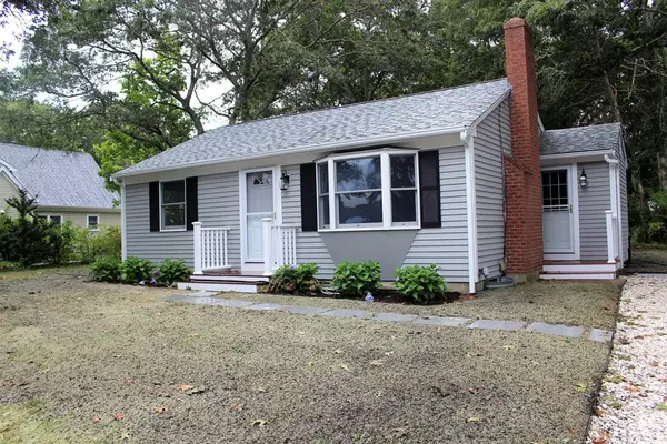 353 Acapesket Road, Falmouth, MA 02536