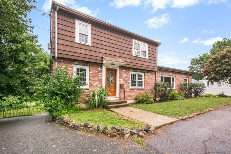 59 Strafford Road, Westwood, MA 02090