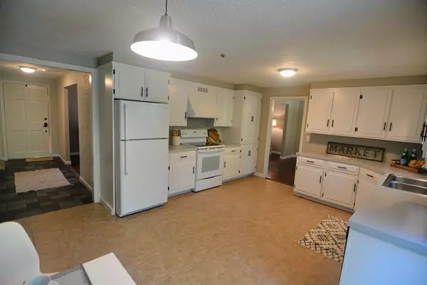 Sutton, MA 01590,91 Lincoln Rd