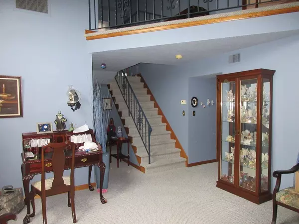 Fall River, MA 02720,980 Wilson Rd #4B