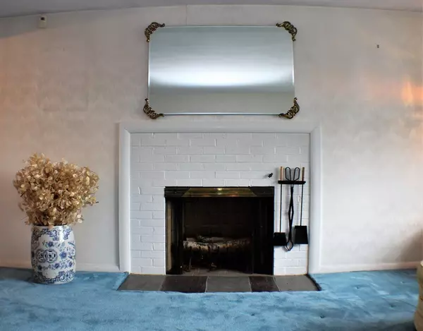 Sharon, MA 02067,6 West Street