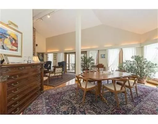 88 Munroe Hill Road, Carlisle, MA 01741