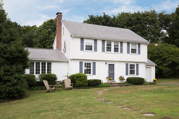 57 Fuller Brook Rd, Wellesley, MA 02482