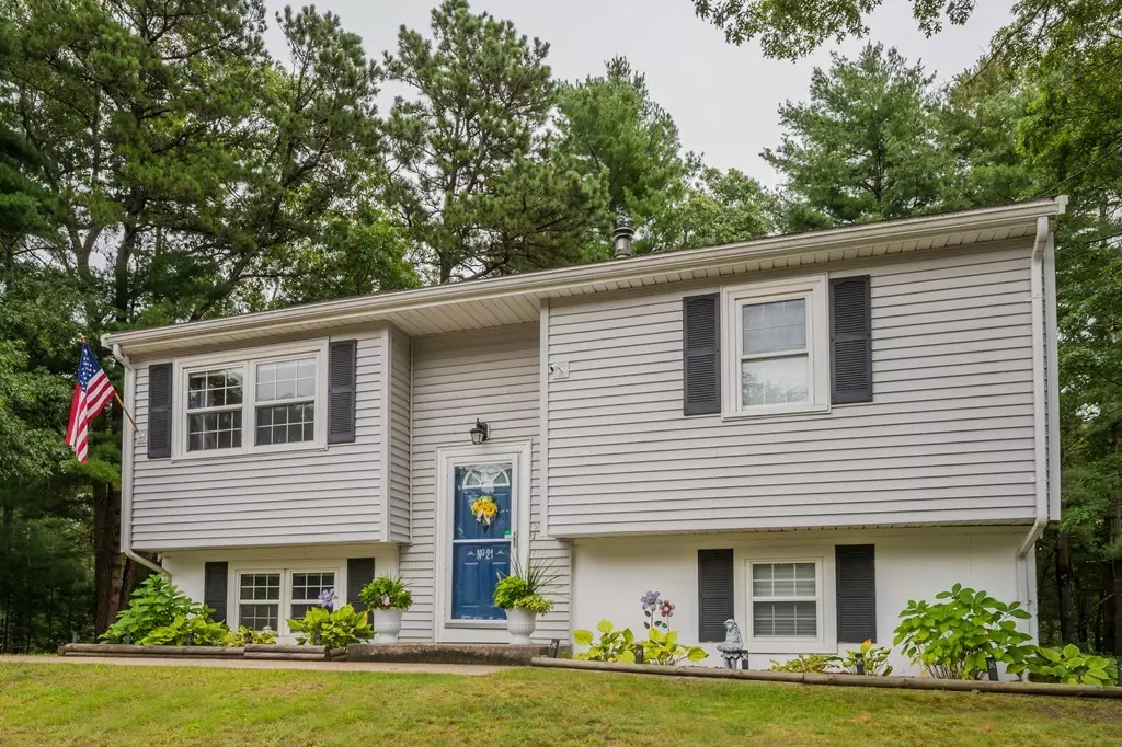 Wareham, MA 02538,21 Rickey Lane