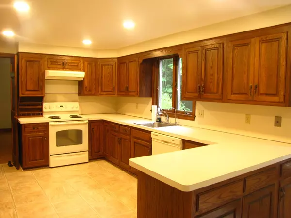 Falmouth, MA 02540,56 Hillcrest Drive