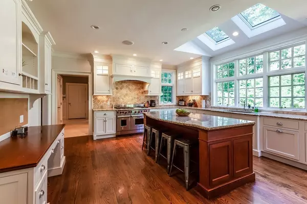 Weston, MA 02493,30 Bradford Rd